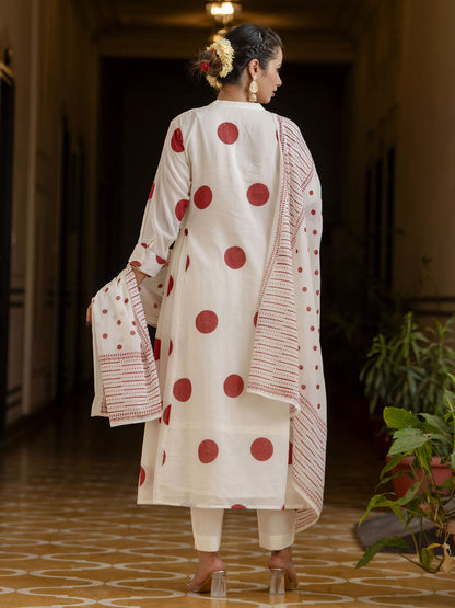 A line style cotton mulmul fabric off white color kurta with bottom and dupatta