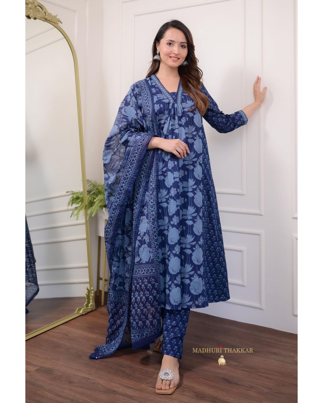 Women kurta pant dupatta set