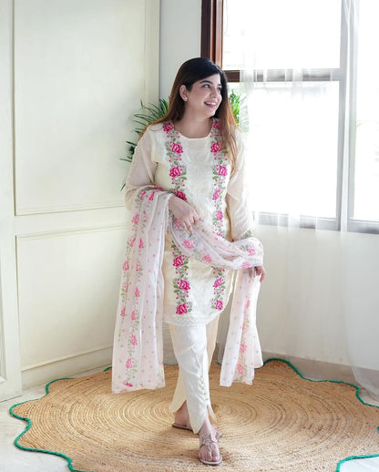 Women festival kurta with beautiful heavy emb siq work front & selves with crosiya lace. cotton pant with pom pom. & prosin print full malmal cotton dupatta.