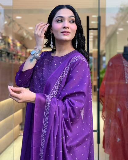 Women Purple Zari Cotton Kurta Pant and Mulmul Dupatta set