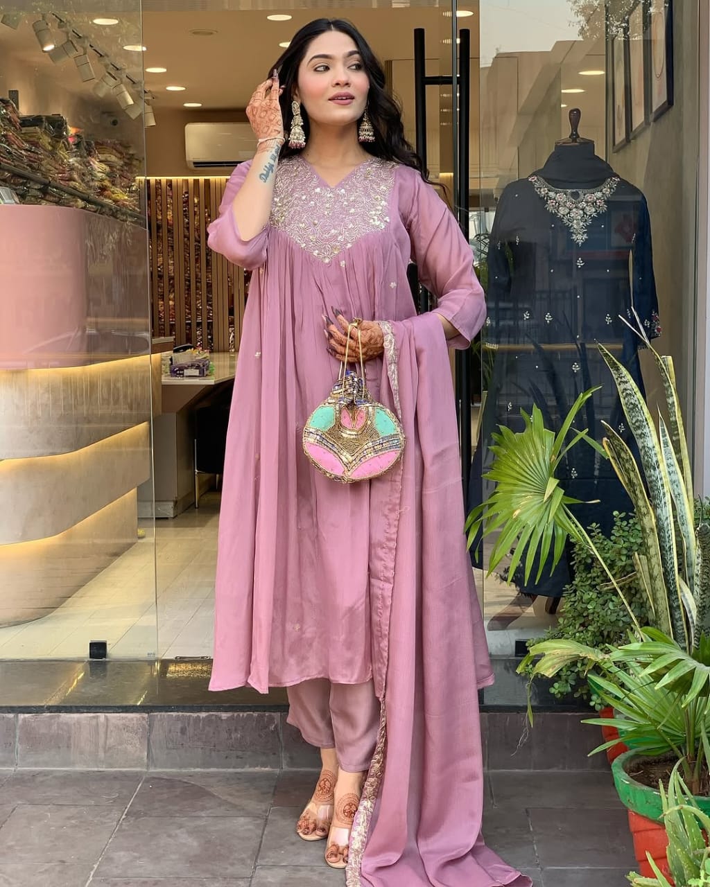 Women Light Purple Cotton Embroidery Kurta Pant and Mulmul Dupatta Set