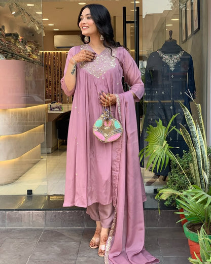 Women Light Purple Cotton Embroidery Kurta Pant and Mulmul Dupatta Set