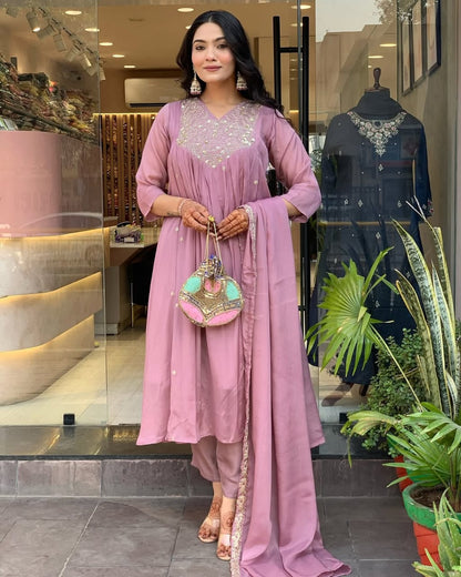 Women Light Purple Cotton Embroidery Kurta Pant and Mulmul Dupatta Set
