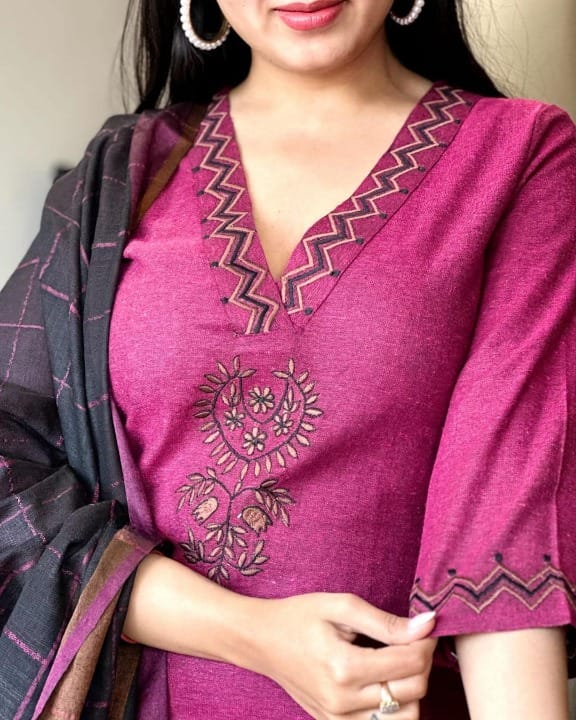 Women Plum South Handloom Cotton Kurta Pant and Dupatta set