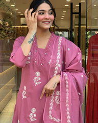 Graceful Ethnic Cotton Kurta Pant with Dupatta