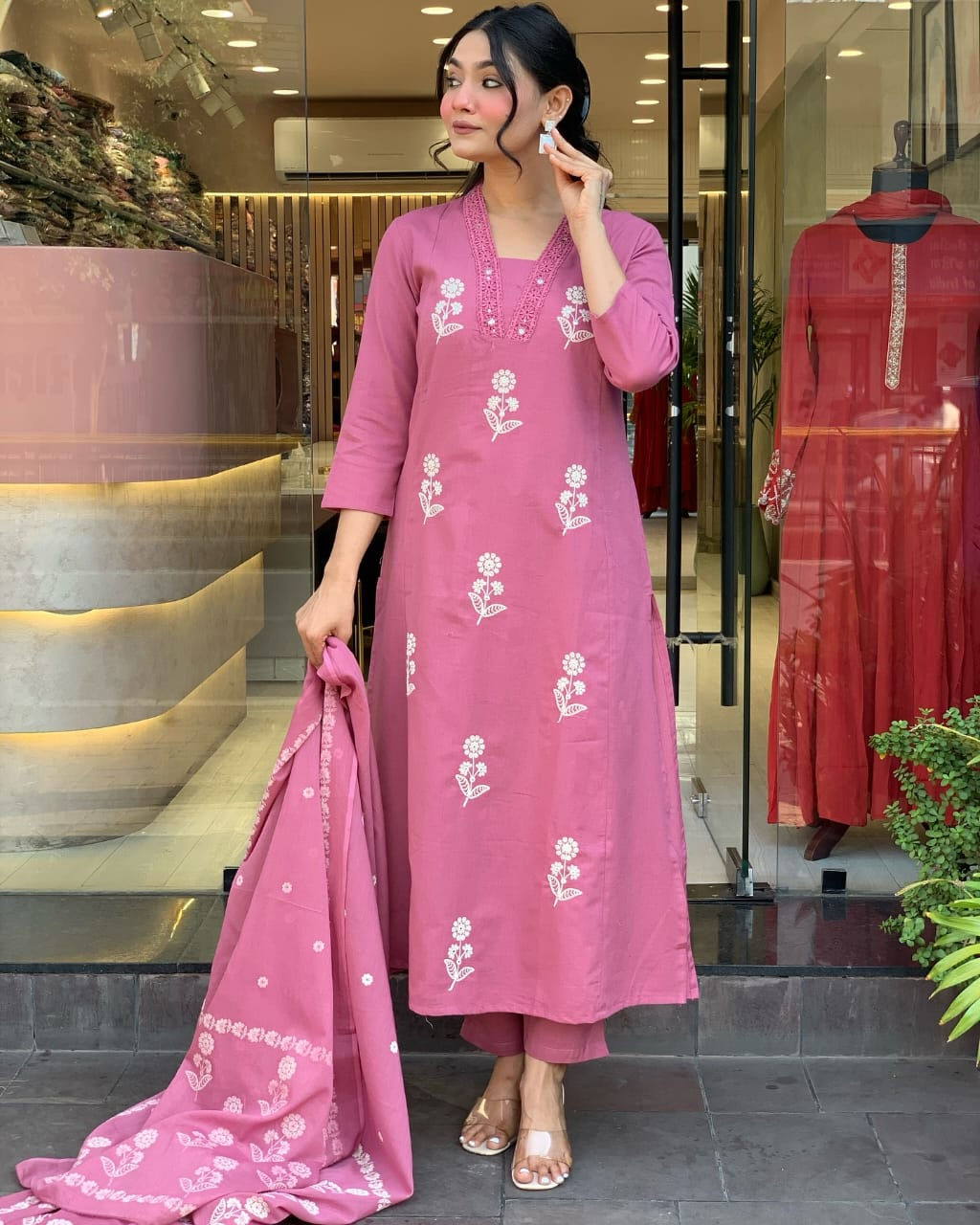 Graceful Ethnic Cotton Kurta Pant with Dupatta