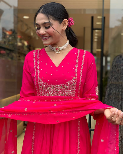 Pink Embroidered Kurti Pant Set with Malmal Dupatta set