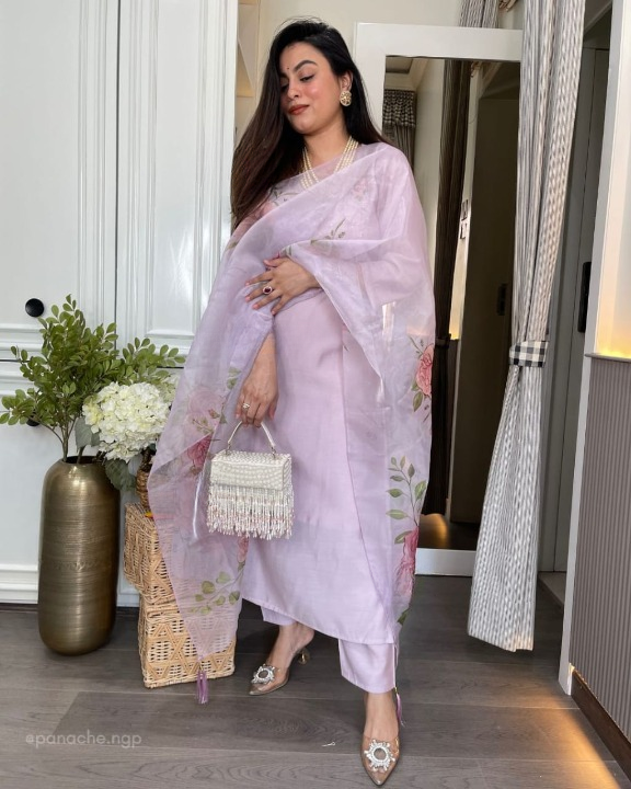 Women Lilac Cotton Kurta Pant and Dupatta set